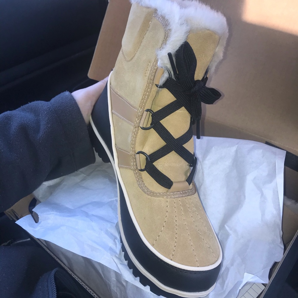 !!WILL SHIP BEFORE CHRISTMAS!! Sorel winter boots